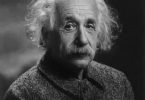 Albert Einstein Kimdir? Hayatı, Bilimsel çalışmaları ve Buluşları